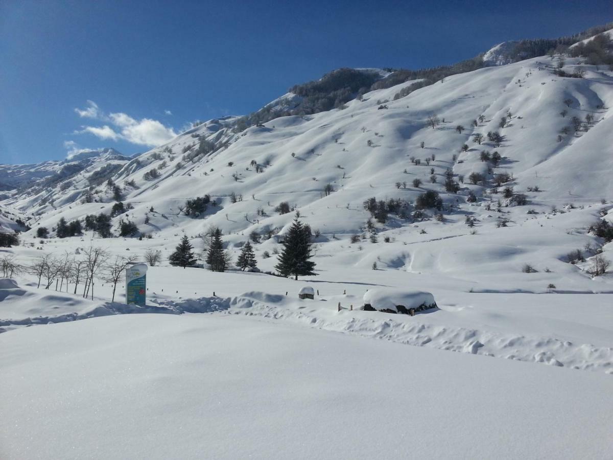 Gite De Montagne Du Plateau De Lhers- Accueil Randonneurs Accous المظهر الخارجي الصورة