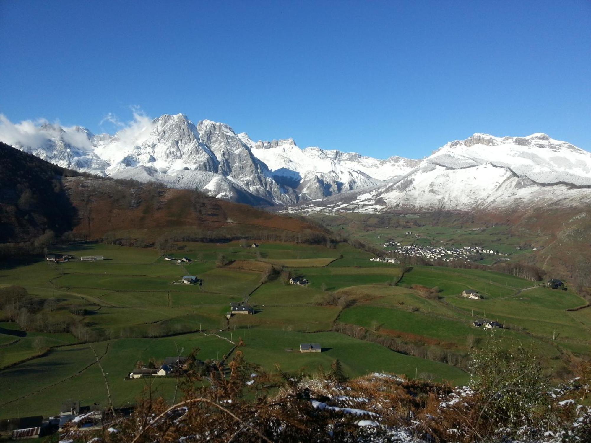 Gite De Montagne Du Plateau De Lhers- Accueil Randonneurs Accous المظهر الخارجي الصورة